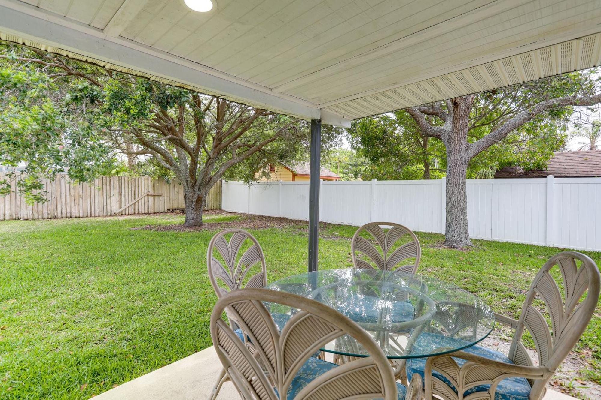 Pet-Friendly Cocoa Beach Home Walk To Beach! Eksteriør bilde