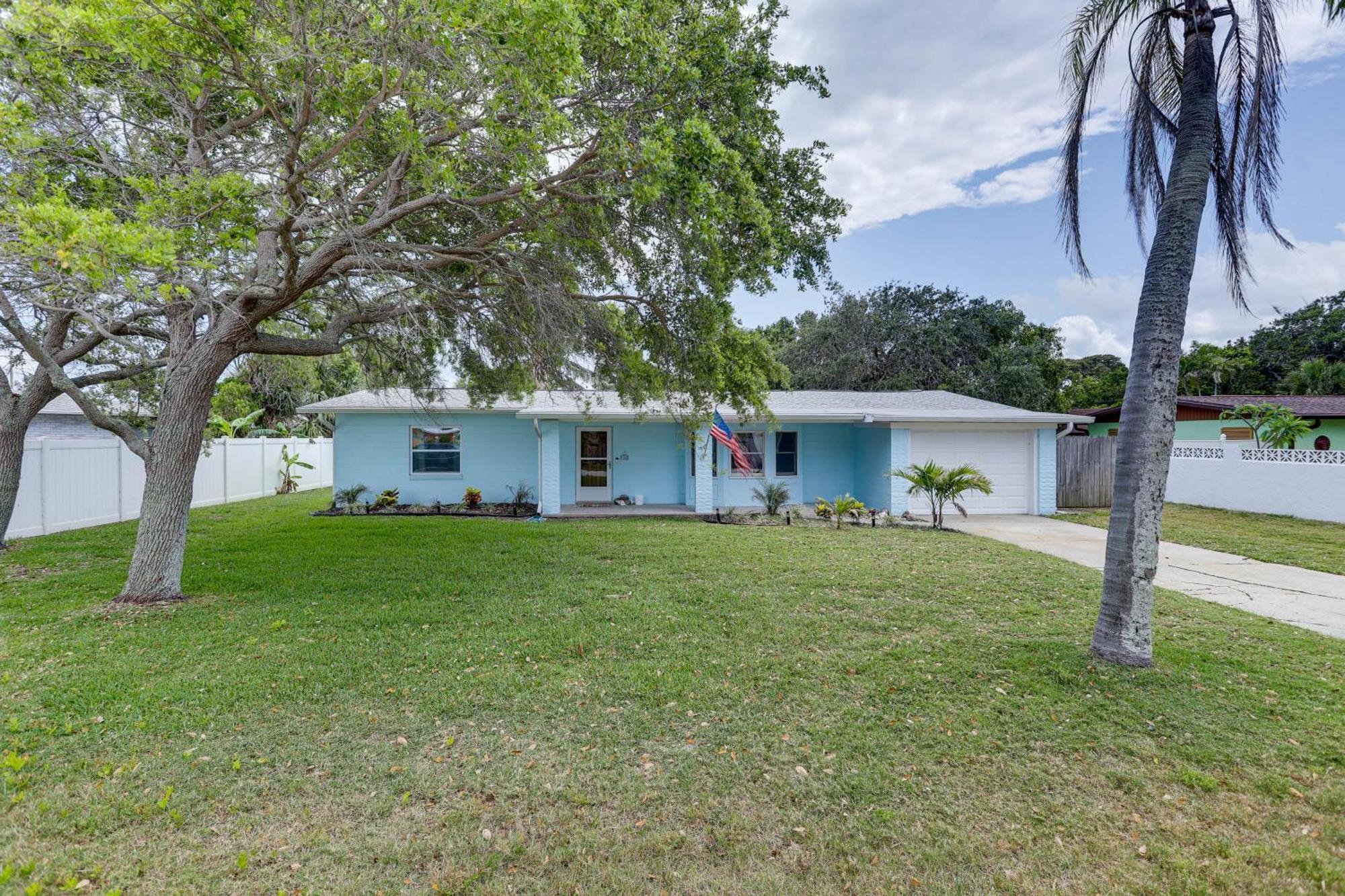 Pet-Friendly Cocoa Beach Home Walk To Beach! Eksteriør bilde